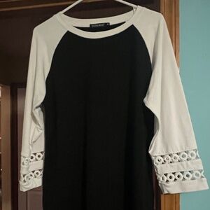 Black white ladies top